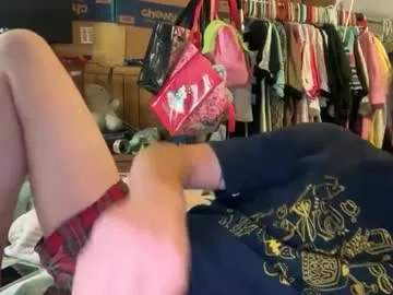 HopeHeaven – webcam model profile photo Image 17