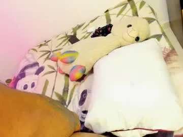 Sun-Moon – webcam model profile photo Image 4