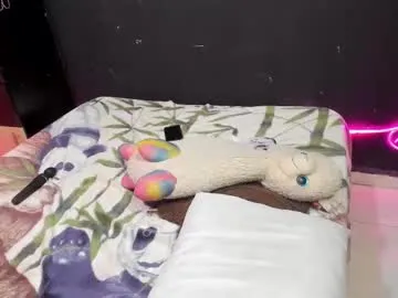 Sun-Moon – webcam model profile photo Image 9