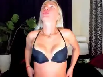 dafnemoon_1 – webcam model profile photo Image 17