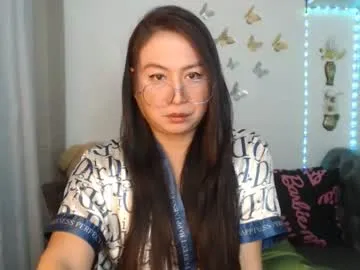 zoe_blom – webcam model profile photo Image 6