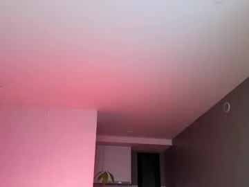 mayumichan13 – webcam model profile photo Image 4