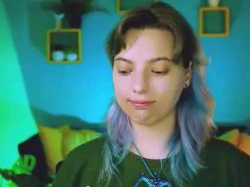 luckrose – webcam model profile photo Image 12