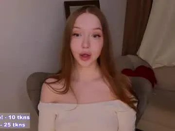 bedroomeyess – webcam model profile photo Image 3