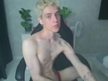 octavarium211 – webcam model profile photo Image 2