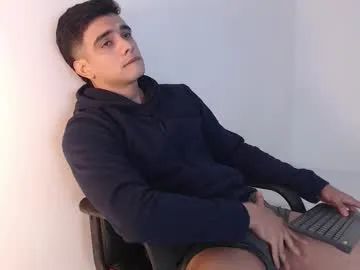 octavarium211 – webcam model profile photo Image 13