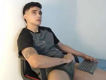 octavarium211 – webcam model profile photo Image 3