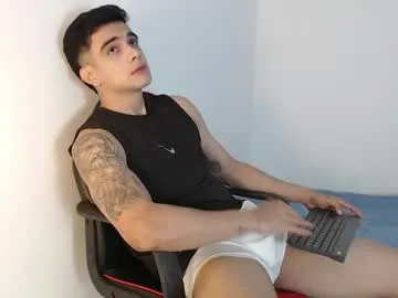 octavarium211 – webcam model profile photo Image 7