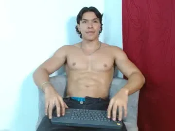 octavarium211 – webcam model profile photo Image 4