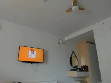 -teenytiny- – webcam model profile photo Image 11