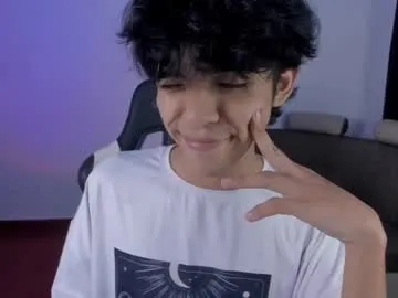 hungeddy – webcam model profile photo Image 12