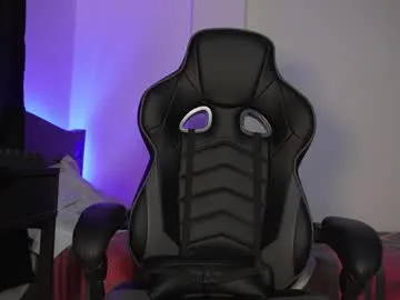 millemimi – webcam model profile photo Image 17