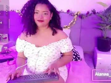 LinaTwins – webcam model profile photo Image 12
