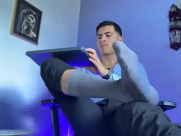 kinksubbydubby – webcam model profile photo Image 9