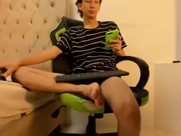 primarch777 – webcam model profile photo Image 4