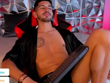 Alicatcua_ – webcam model profile photo Image 15