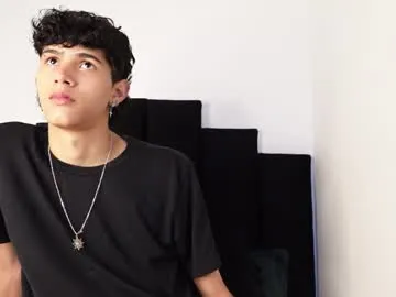 queen_babydoll – webcam model profile photo Image 11