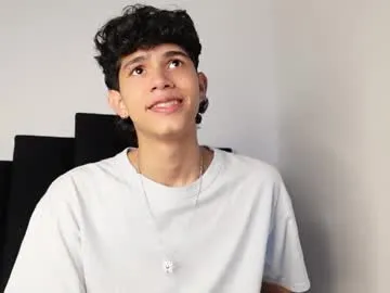 queen_babydoll – webcam model profile photo Image 12