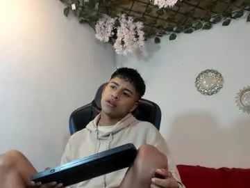tyler_gus – webcam model profile photo Image 6