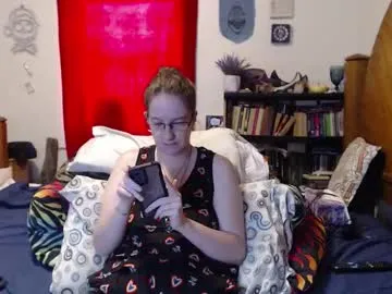 joannelson – webcam model profile photo Image 4