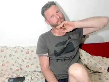 leonnextdoor – webcam model profile photo Image 4