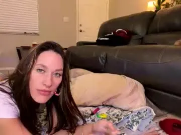 madewithhell – webcam model profile photo Image 17