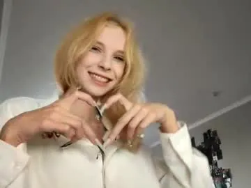 lilith_bonheur – webcam model profile photo Image 4