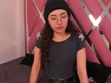 sukubb-overlord – webcam model profile photo Image 10