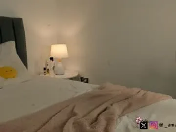 Rinamay_ – webcam model profile photo Image 3