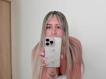 Prueberry – webcam model profile photo Image 2