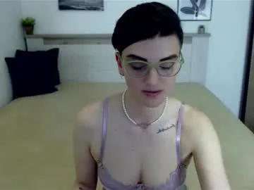 _MiaQueen_ – webcam model profile photo Image 2