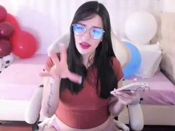 IORio2 – webcam model profile photo Image 18