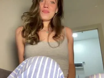 hina_porn – webcam model profile photo Image 15