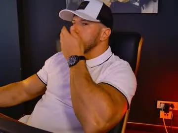 tai_fun – webcam model profile photo Image 16