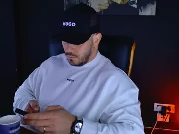 tai_fun – webcam model profile photo Image 4