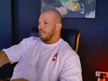 tai_fun – webcam model profile photo Image 7