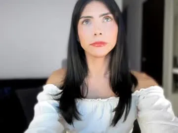 lauraagomezz__ – webcam model profile photo Image 18