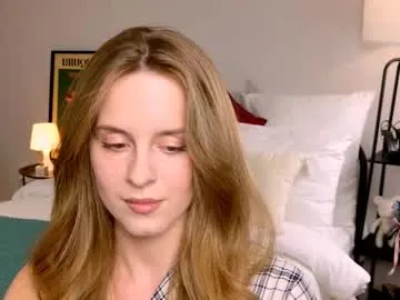 lucretiaburnaugh – webcam model profile photo Image 13