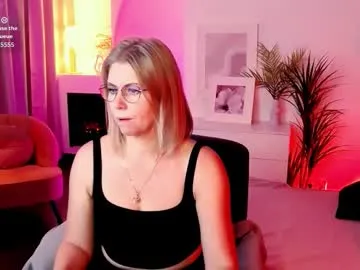 ameli_shell – webcam model profile photo Image 16