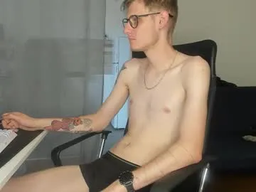 molochnaya000 – webcam model profile photo Image 3