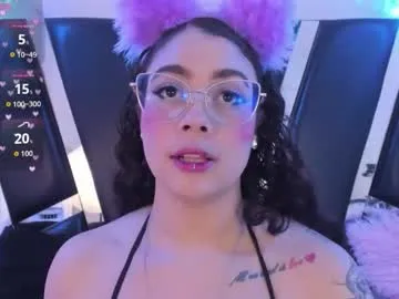 martina_mayers – webcam model profile photo Image 10