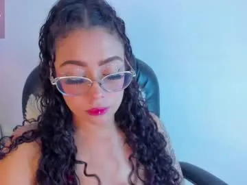 martina_mayers – webcam model profile photo Image 3