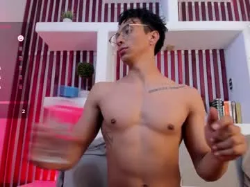 DavisLewis – webcam model profile photo Image 14