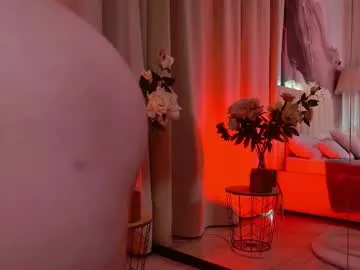 victoriaardern – webcam model profile photo Image 6