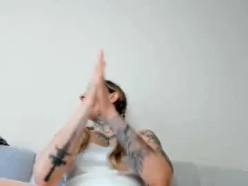 Rinamay_ – webcam model profile photo Image 15