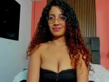 celineblossom_ – webcam model profile photo Image 13