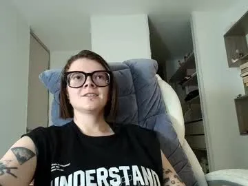 elisonni – webcam model profile photo Image 19