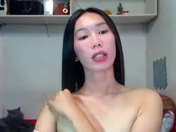 LinaTwins – webcam model profile photo Image 14