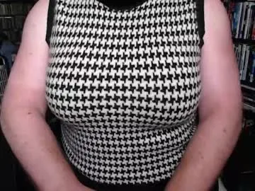 HopeHeaven – webcam model profile photo Image 13