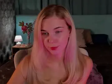emy_rosse__ – webcam model profile photo Image 14